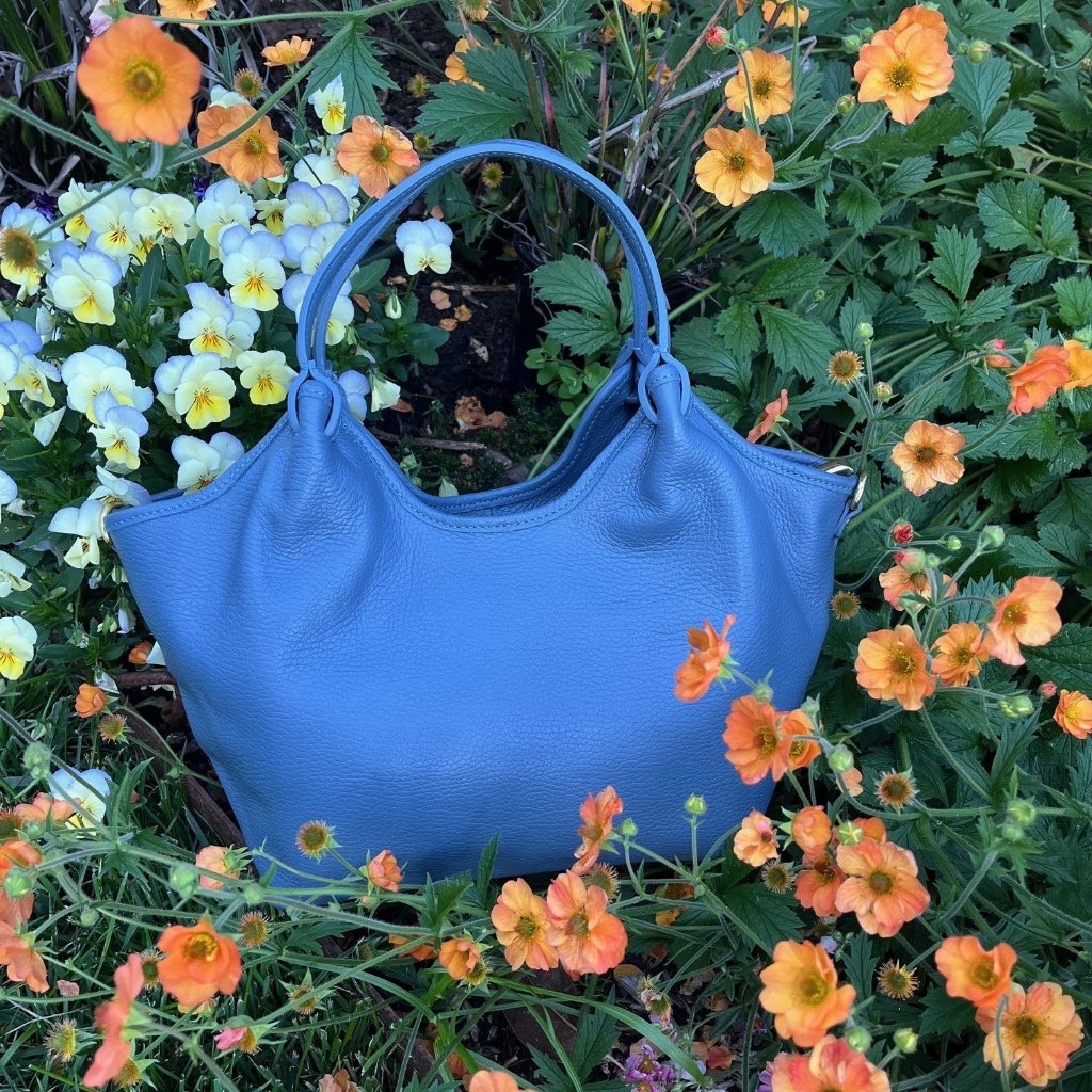 Adriana tote in steel blue 