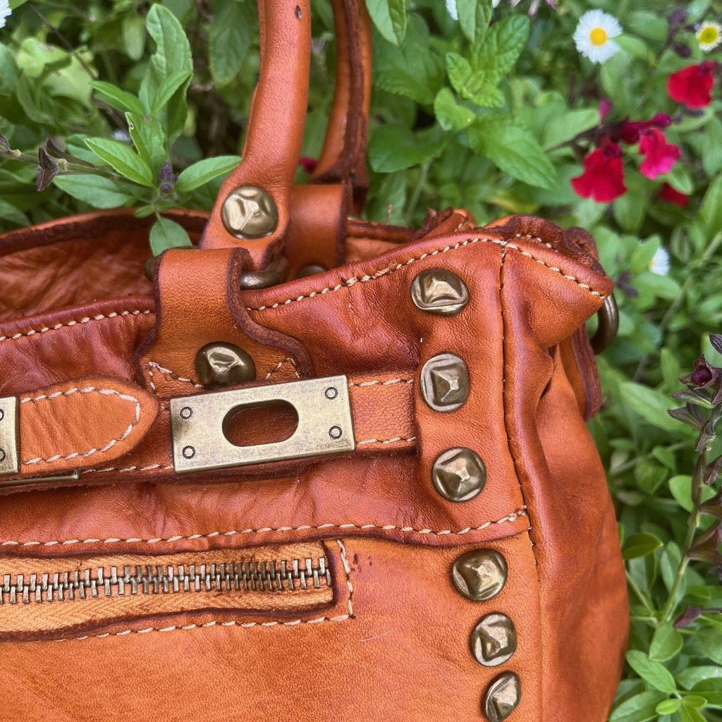 Close up view of the Anna vintage bag