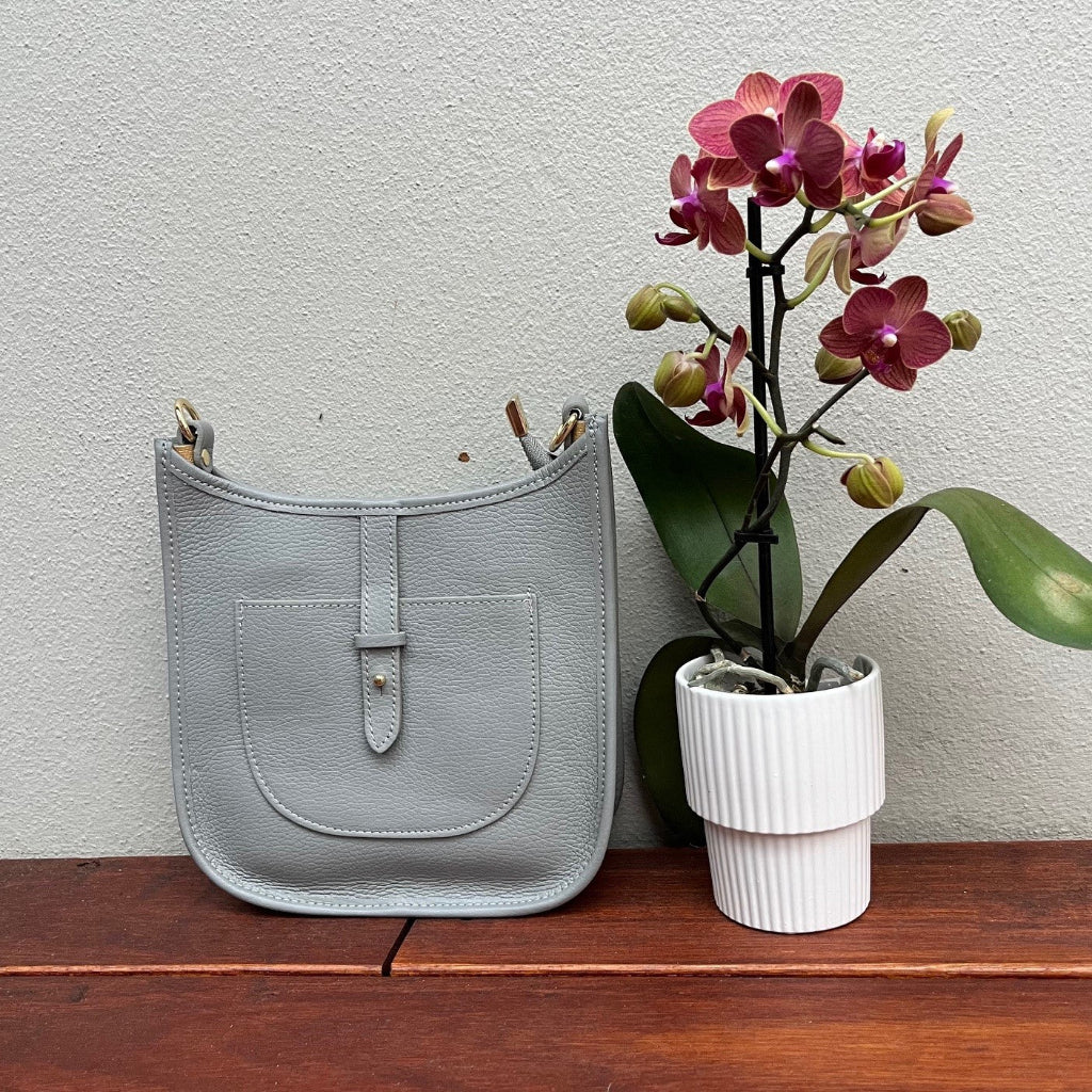 Sorella Handbags Loretta bag in light grey