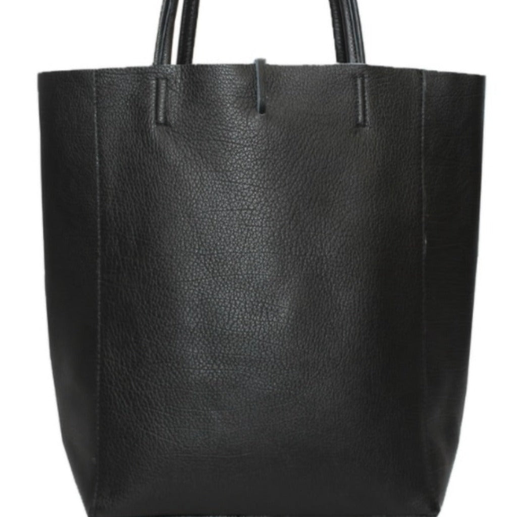 Muzi bag in black
