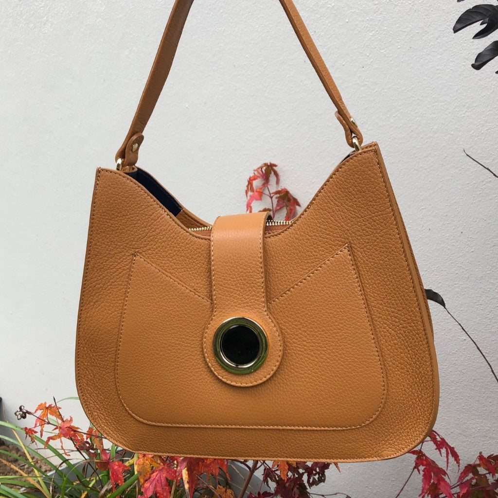 Autumn bag in peru or cognac