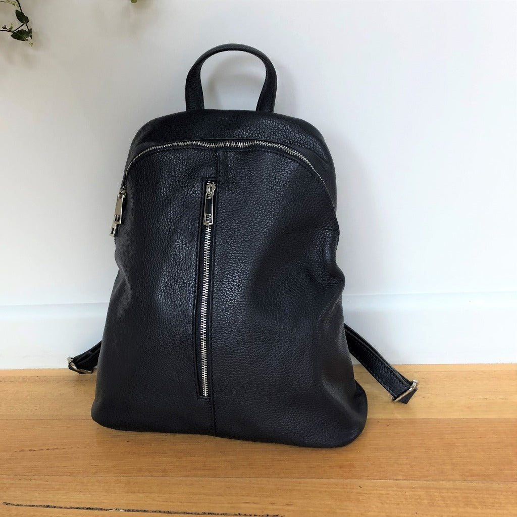 Avita backpack in navy