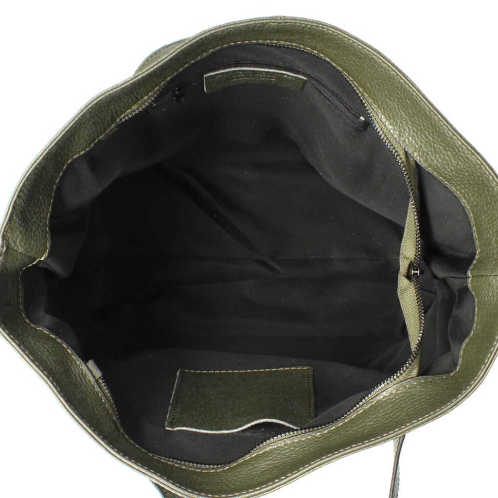 The inside of the Priscilla shoulder bag in green