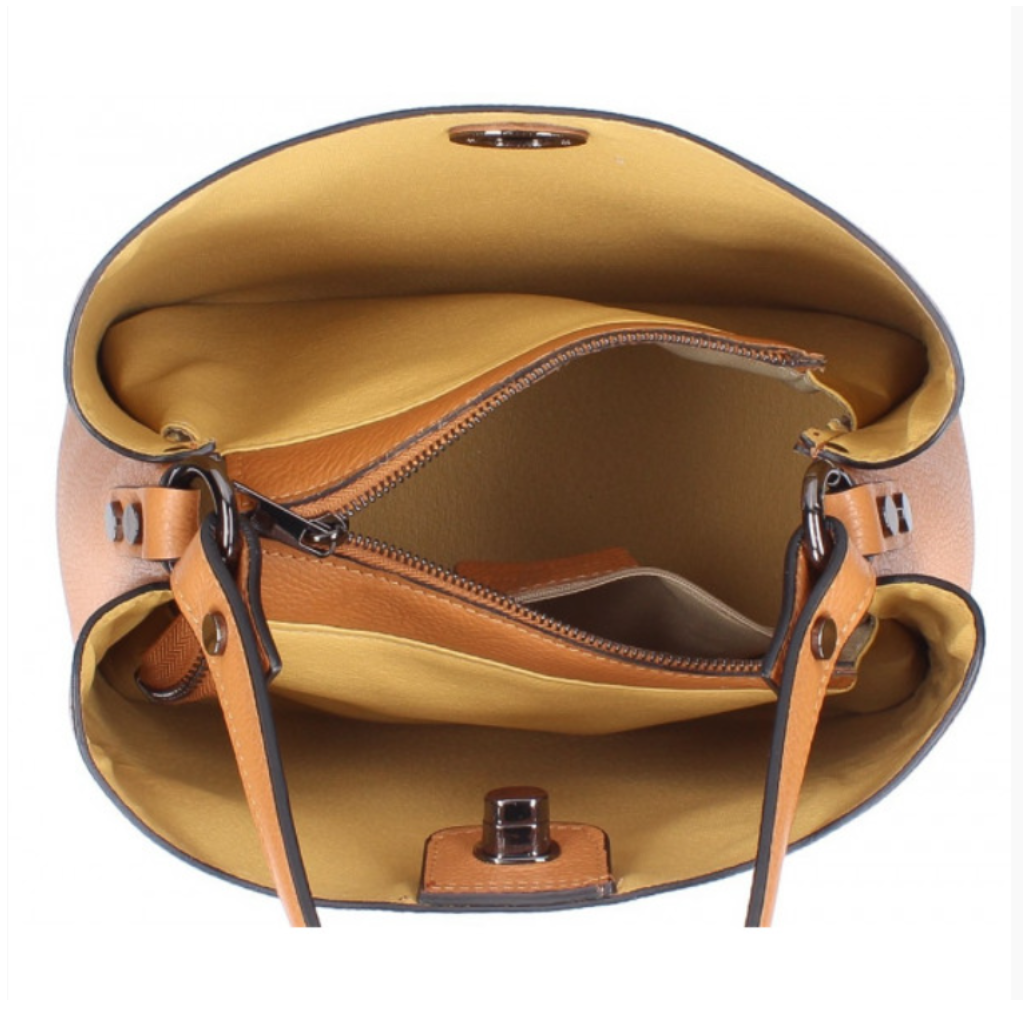 Inside view of the Maggie bag