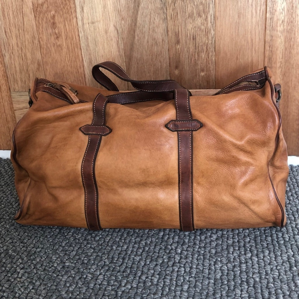 Raymond weekend bag in sienna or natural