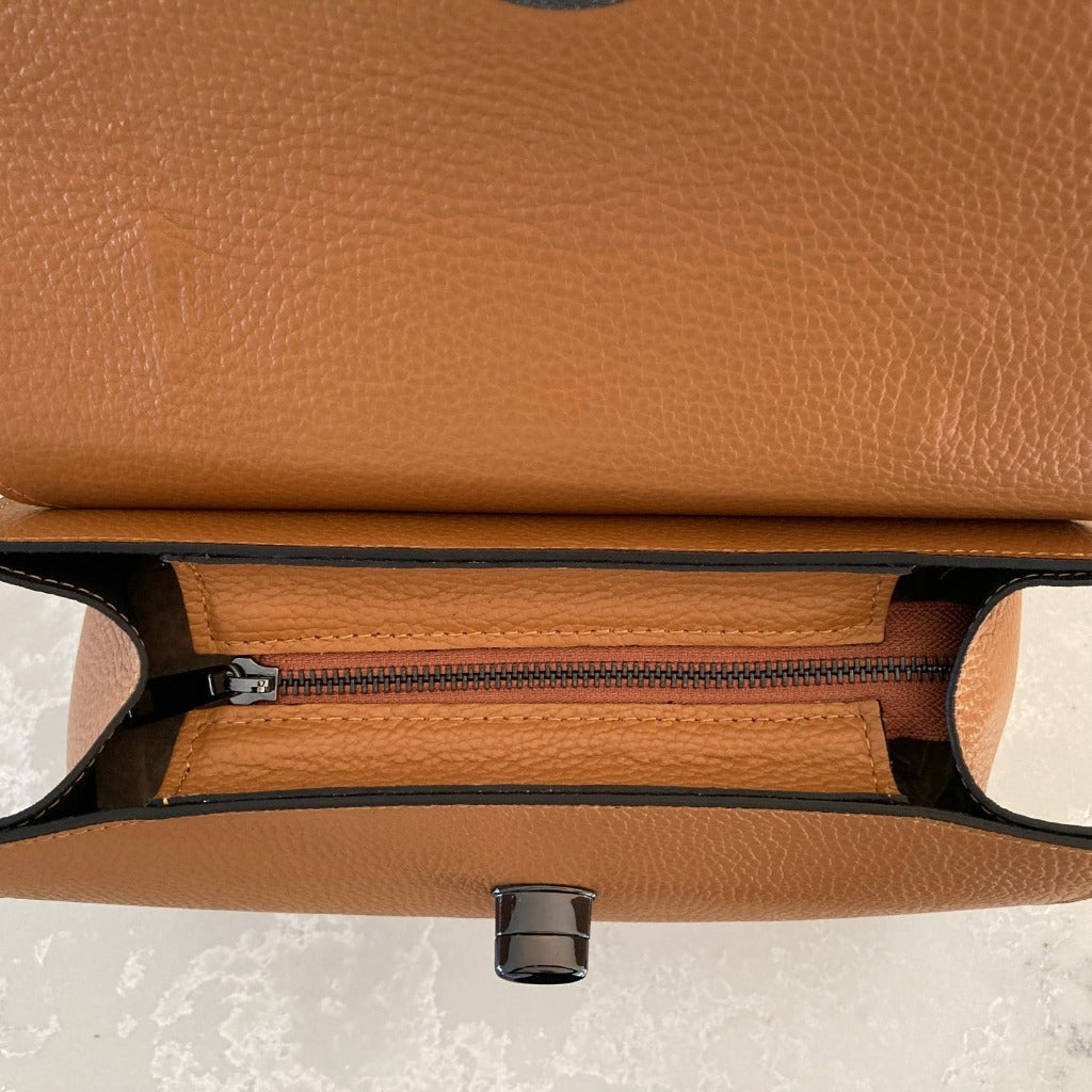 Top view of the Rita view with zip closed