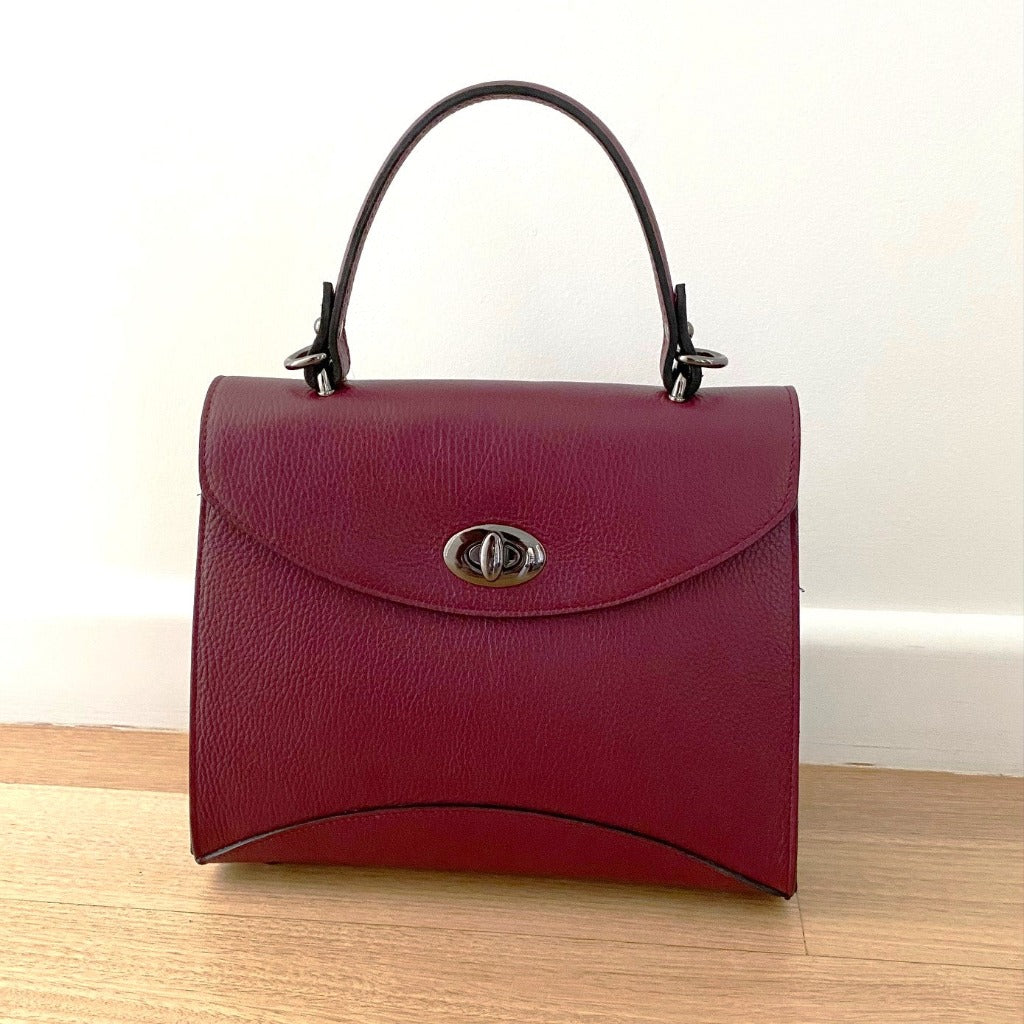 Rita bag in burgundy or maroon