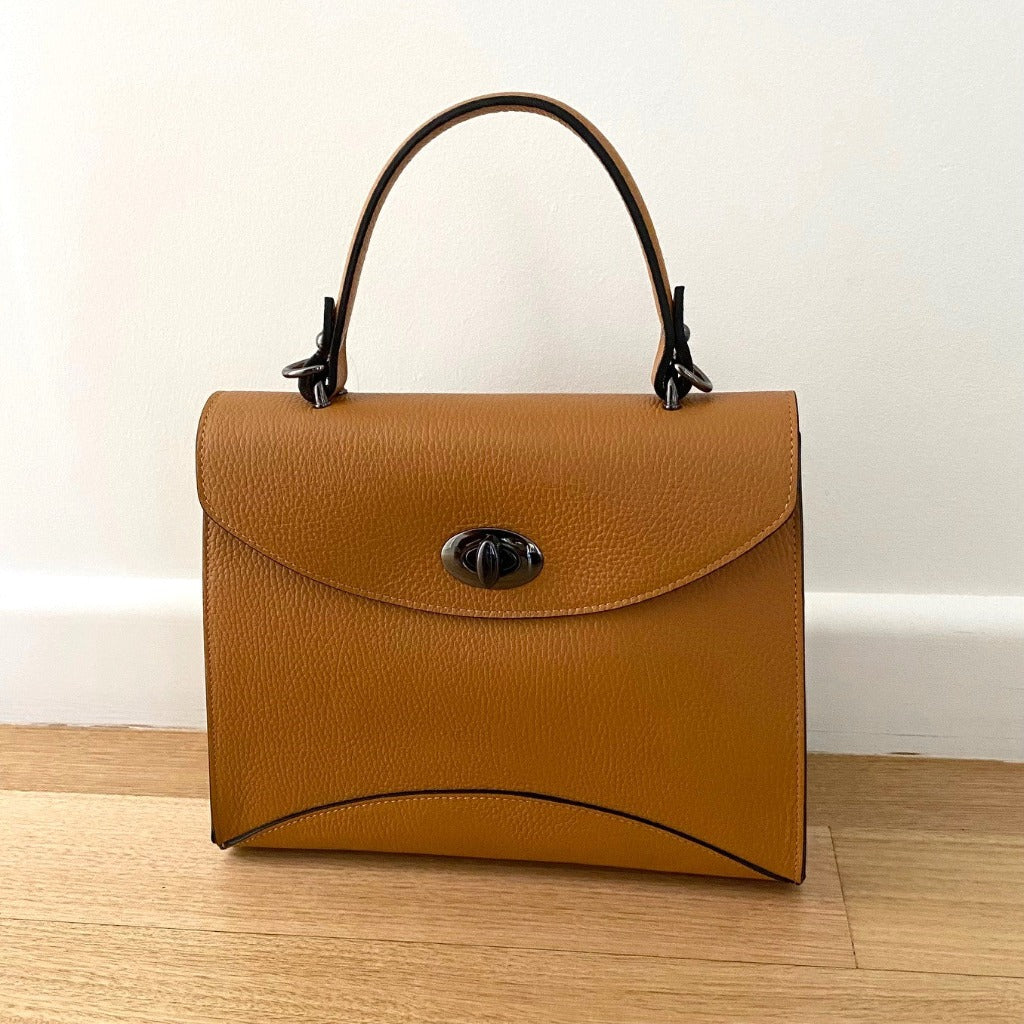 Rita bag in peru or cognac