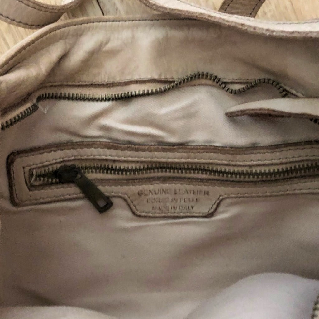 inside view of the Serena vintage bag