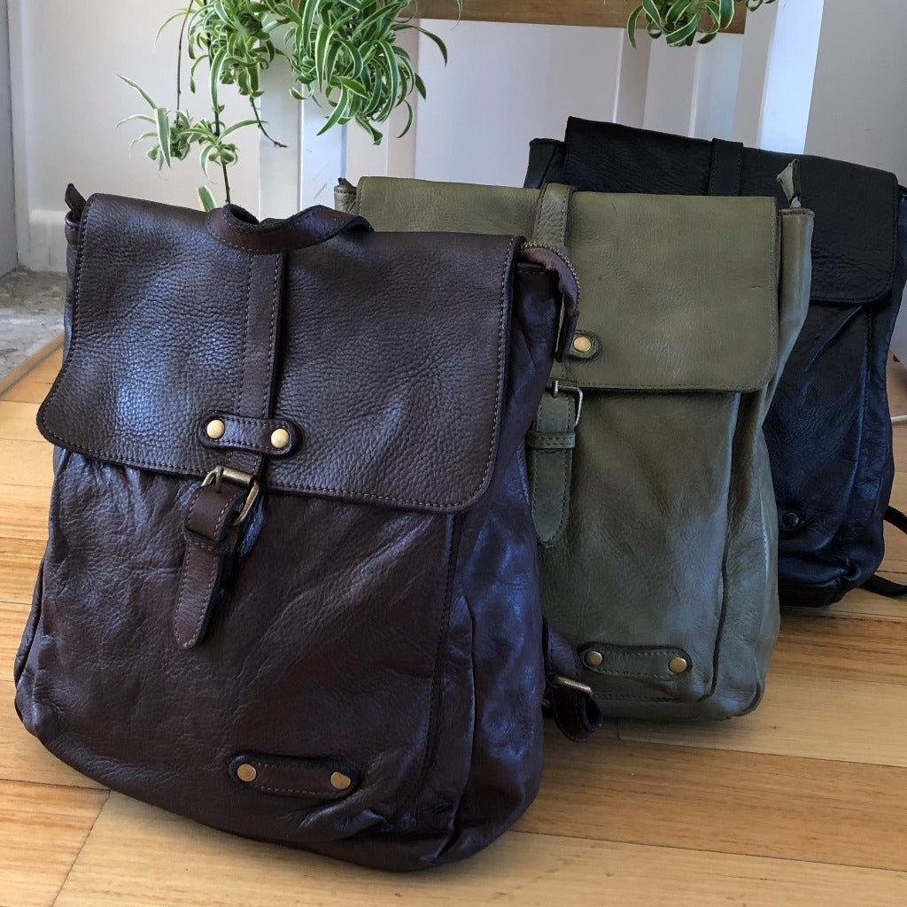 Another group photo of three Tyra backpacks